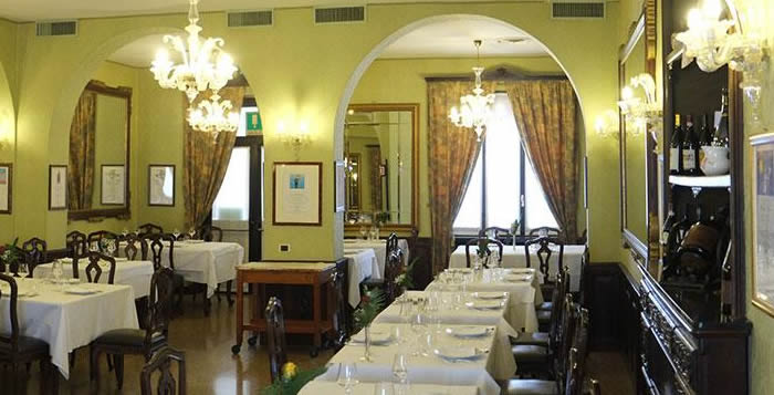  RISTORANTE LA GROTTA