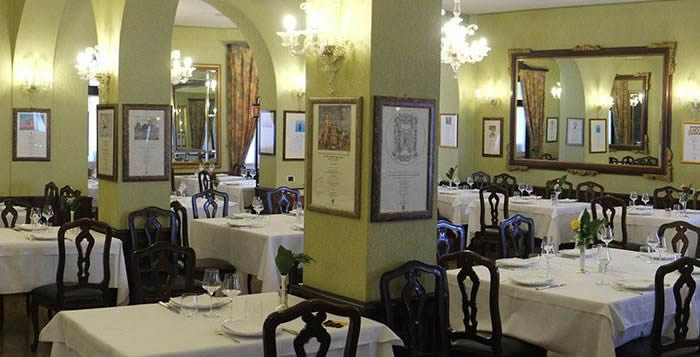  RISTORANTE LA GROTTA